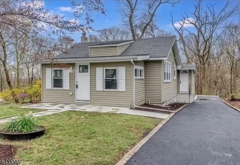 93 Minnisink Rd, Lake Hopatcong, NJ 07849 - #1