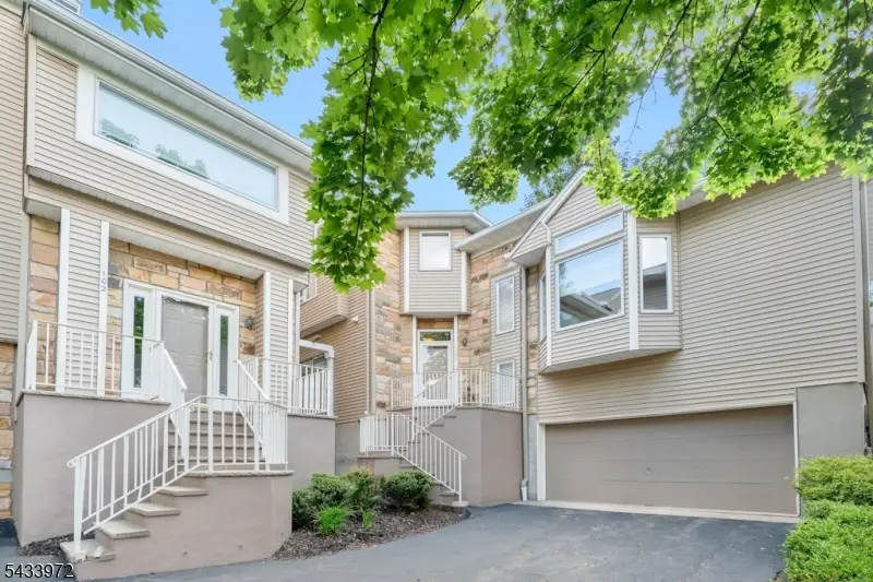 104 Clarken Dr #104, West Orange, NJ 07052 - #1