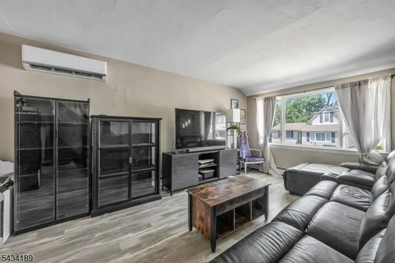 174 Phelps Ave, Bergenfield, NJ 07621 - #1