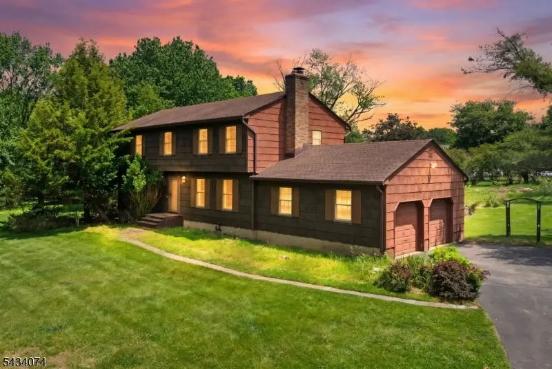 42 Higginsville Rd, Neshanic Station, NJ 08853 - #1