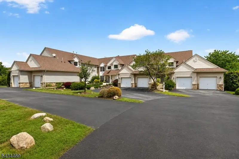 23 Caleb Ct, Hardyston, NJ 07419 - #1