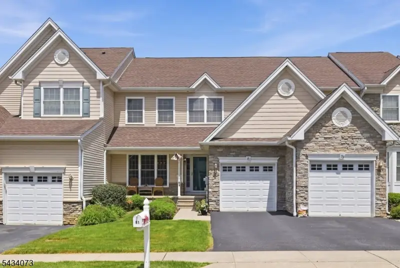 81 Washington Square Circle, Washington, NJ 07882 - #1