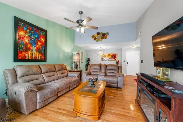 210 Drake Ln #210, Roxbury Twp., NJ 07852