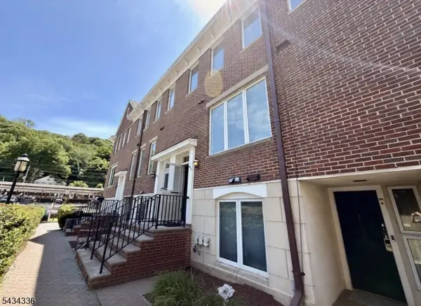 54 C E Blackwell St #C, Dover Town, NJ 07801