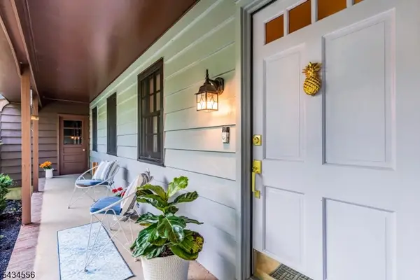 32 Cherryville Hollow Rd, Raritan Twp., NJ 08822