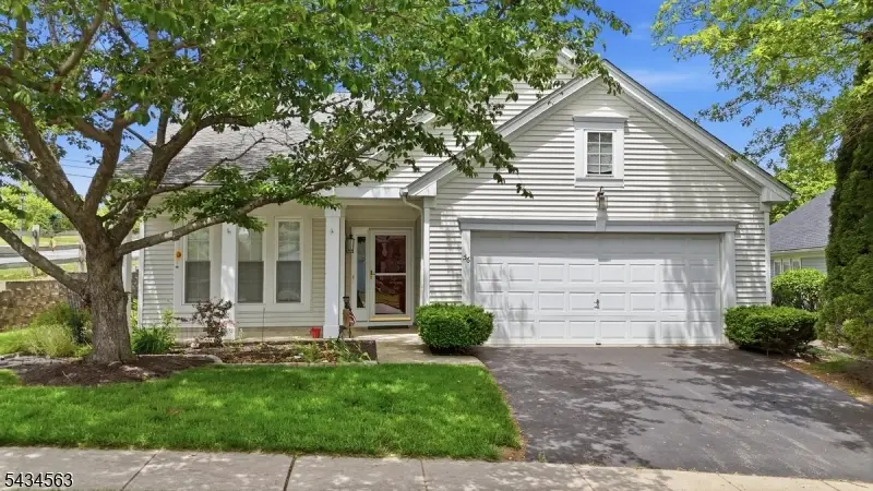 56 Kensington Cir, Brookfield, NJ 07823 - #1