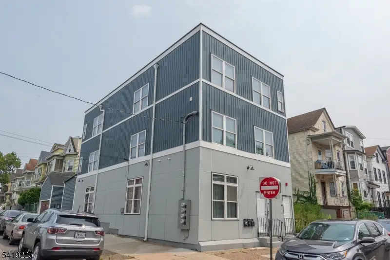 59 Mercer St, Paterson, NJ 07524 - #1