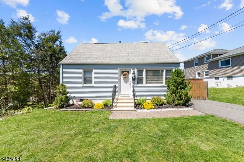 19 Boonton St, Dover, NJ 07801 - #1