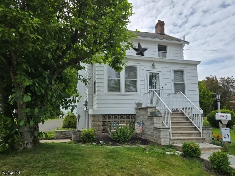 9 Broad St, Flemington, NJ 08822 - #1