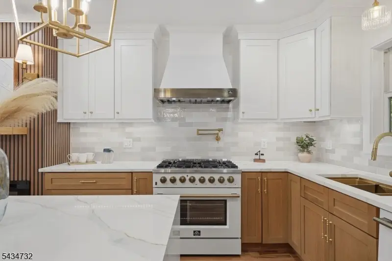 166 Lincoln St, Montclair, NJ 07042 - #1