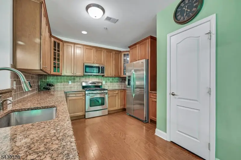 909 Brook Hollow Dr #909, Whippany, NJ 07981 - #2