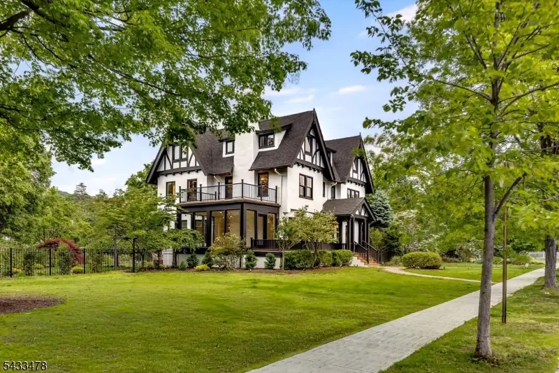 2 Russell Terrace, Montclair, NJ 07042 - #2