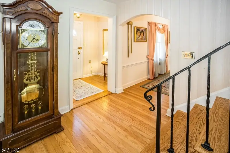 26 Crestview Hill Rd, Livingston, NJ 07039 - #3