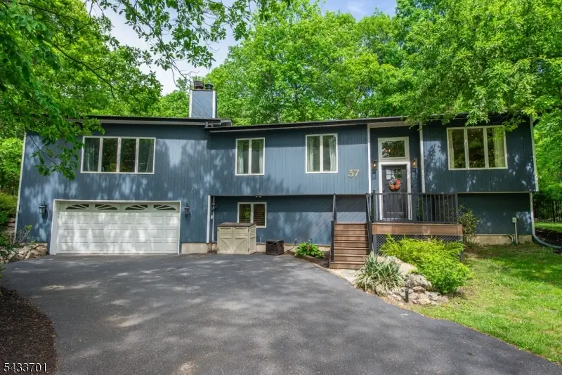 37 Green Rd, Sparta, NJ 07871 - #1