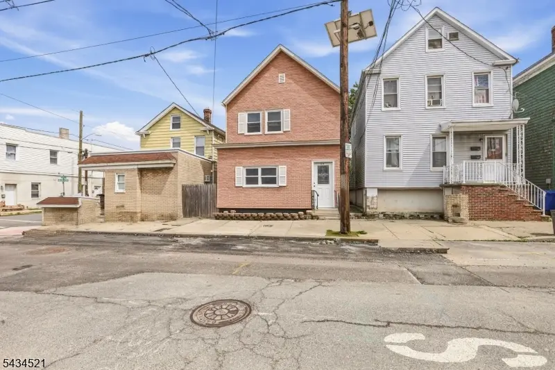 174 Orient St, Bayonne, NJ 07002 - #2