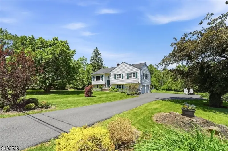 15 Mile Dr, Chester, NJ 07930 - #2