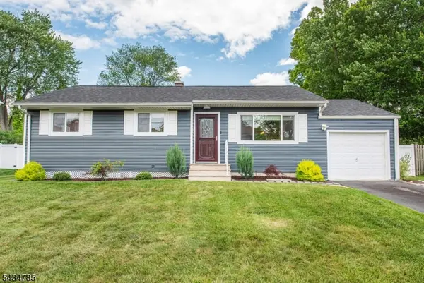 12 Brearly Cres, Mount Olive Twp., NJ 07836