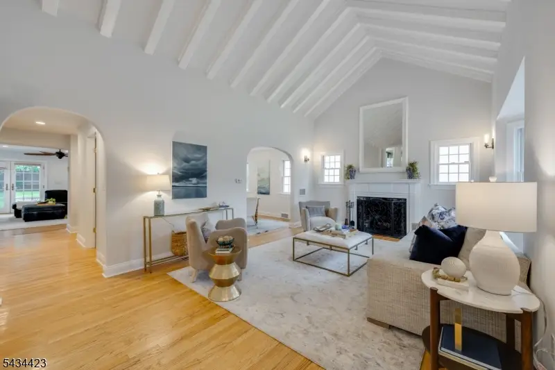 12 Duchamp Pl, Chatham, NJ 07928 - #1