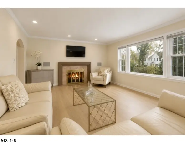 29 Mohawk Trl, Westfield, NJ 07090 - #3