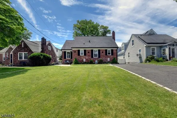 60 Merritt Ave, Dumont Boro, NJ 07628