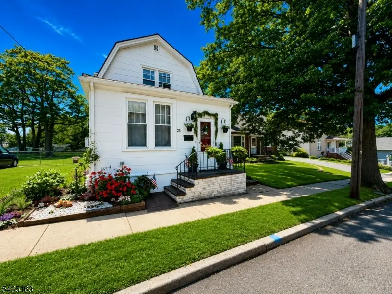 31 Hope St, Nutley, NJ 07110 - #2