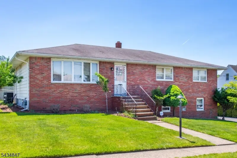 27 Bartsch Ave, Woodland Park, NJ 07424 - #1