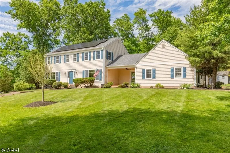 19 Heather Hill Way, Green Knoll, NJ 08807 - #1