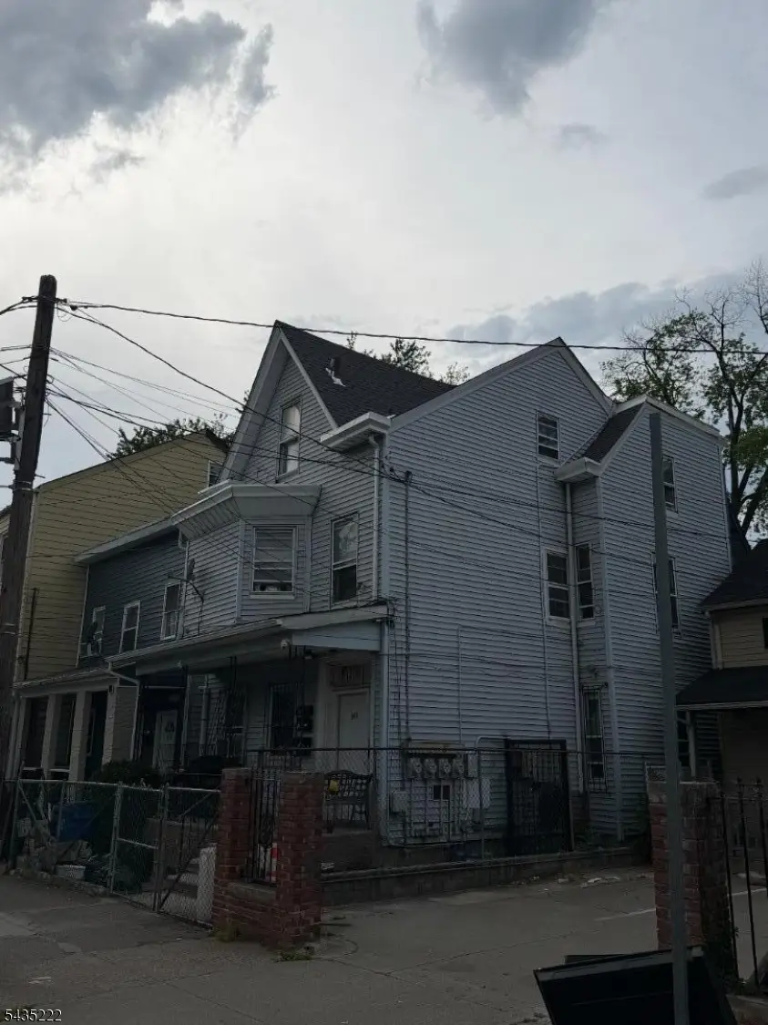 141 Park Ave, Paterson, NJ 07501 - #1
