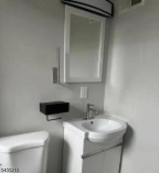 108 Peabody Pl, Newark, NJ 07104 - #3