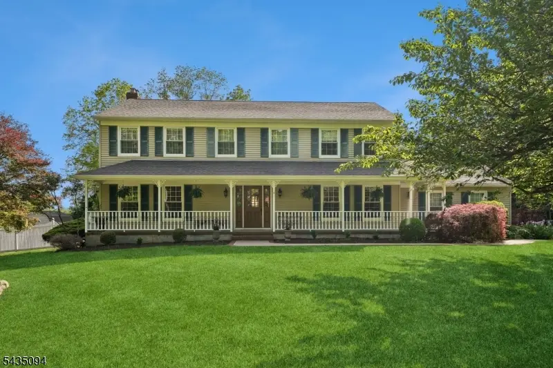 4 Amherst Dr, Washington, NJ 07853 - #1