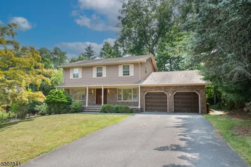 20 Whitewood Dr, Parsippany Troy Hills, NJ 07950 - #1