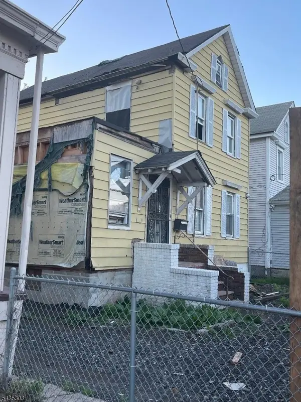 23 Augusta St, Irvington Twp., NJ 07111