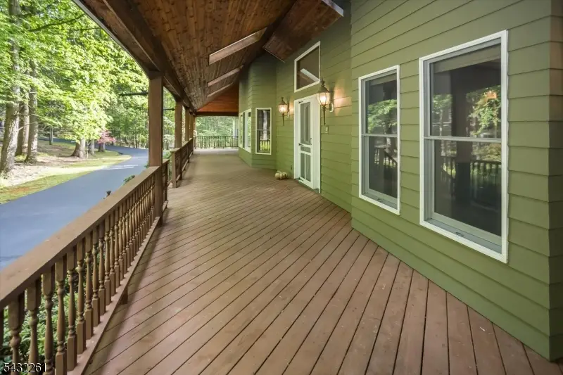 42 Cliffwood Rd, Chester, NJ 07930 - #2