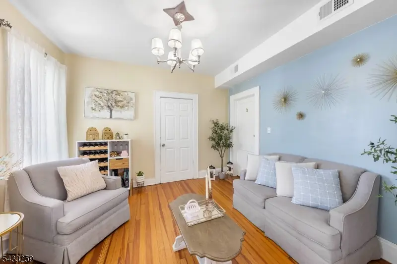 1058 Fanny St, Elizabeth, NJ 07201 - #3