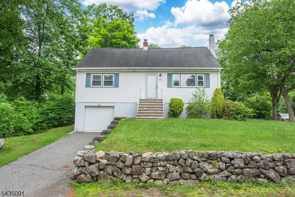 1 Aspen Rd, Ringwood Boro, NJ 07456