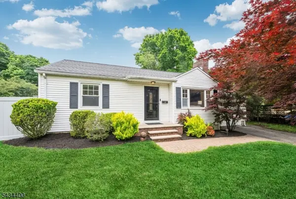 419 Wyckoff Ave, Ramsey Boro, NJ 07446