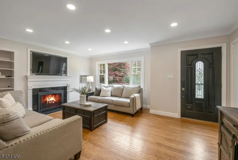 419 Wyckoff Ave, Ramsey, NJ 07446 - #3