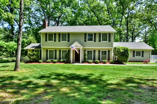 523 Ewing Ave, Franklin Lakes Boro, NJ 07417