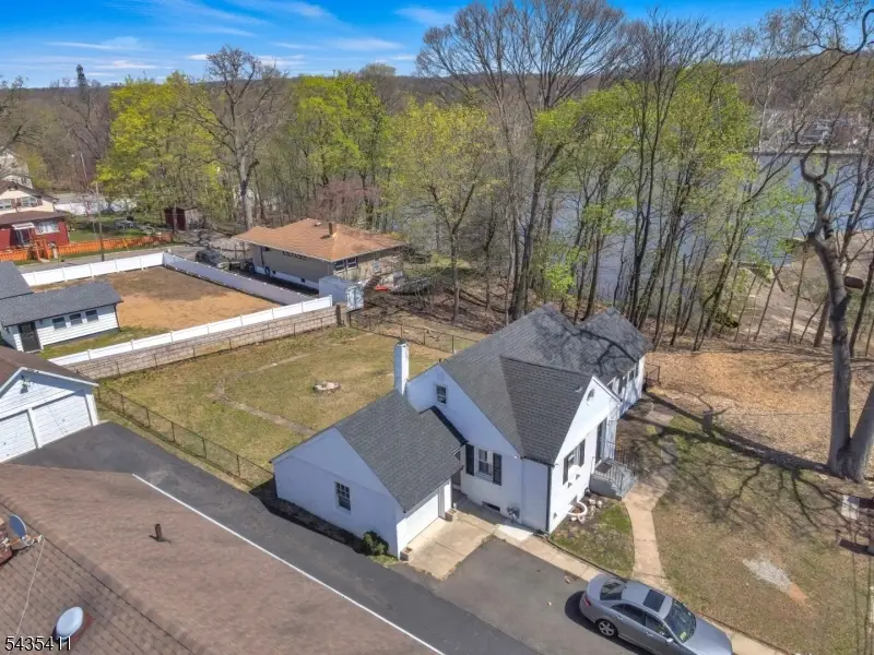 29 Stansfield Pl, North Haledon, NJ 07508 - #2