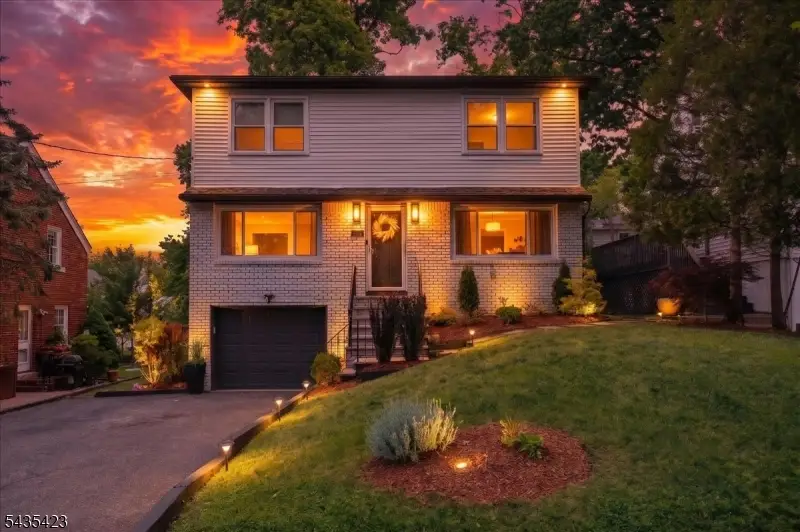 11 Nottingham Rd, West Orange, NJ 07052 - #1