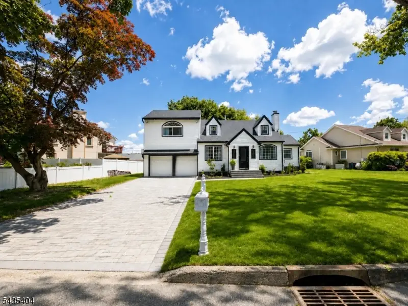 27 Grandview Dr, Wayne, NJ 07470 - #2