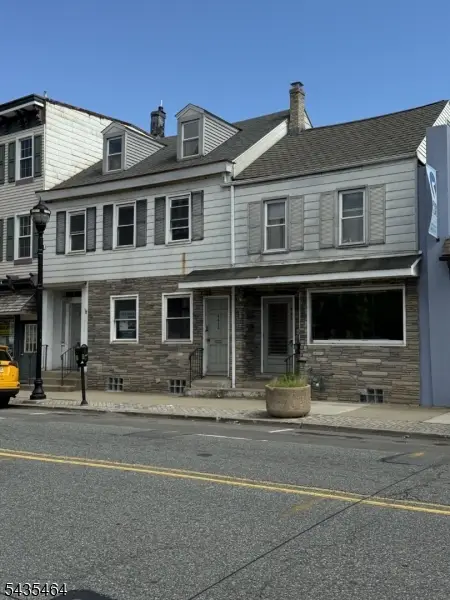 441 S Main St, Phillipsburg Town, NJ 08865