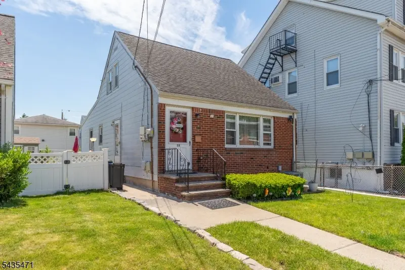 19 Albert St, North Arlington, NJ 07031 - #1