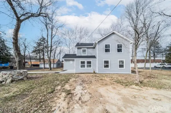379 Old Georges Rd, North Brunswick Twp., NJ 08902