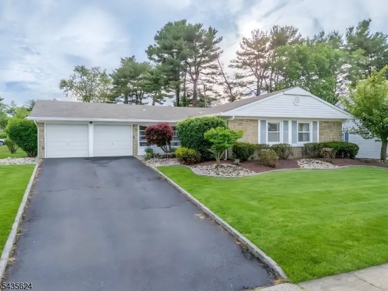 117 Idolstone Ln, Strathmore, NJ 07747 - #2