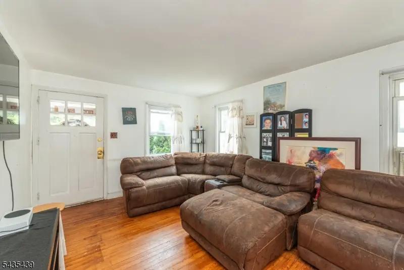 43 Fritz St, Bloomfield, NJ 07003 - #3