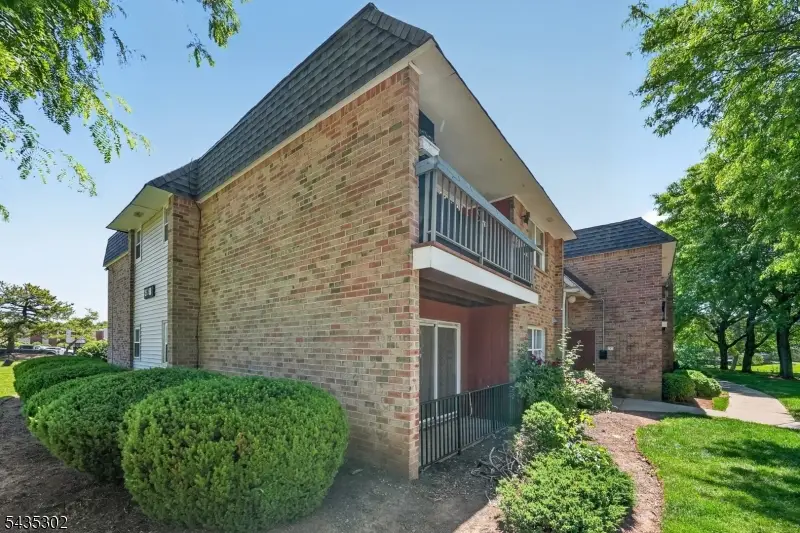 808 Eves Dr #1k, Hillsborough, NJ 08844 - #2
