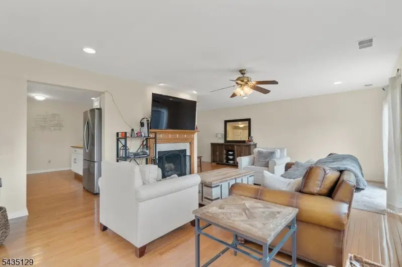1 Wimbledon Dr 3 #3, Vernon Center, NJ 07462 - #2