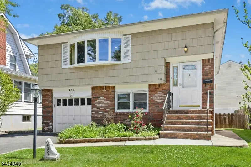 209 Chestnut St, Union, NJ 07083 - #1