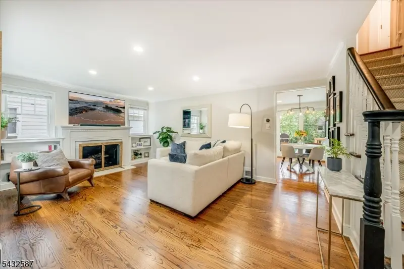22 Essex Rd, Chatham, NJ 07928 - #3